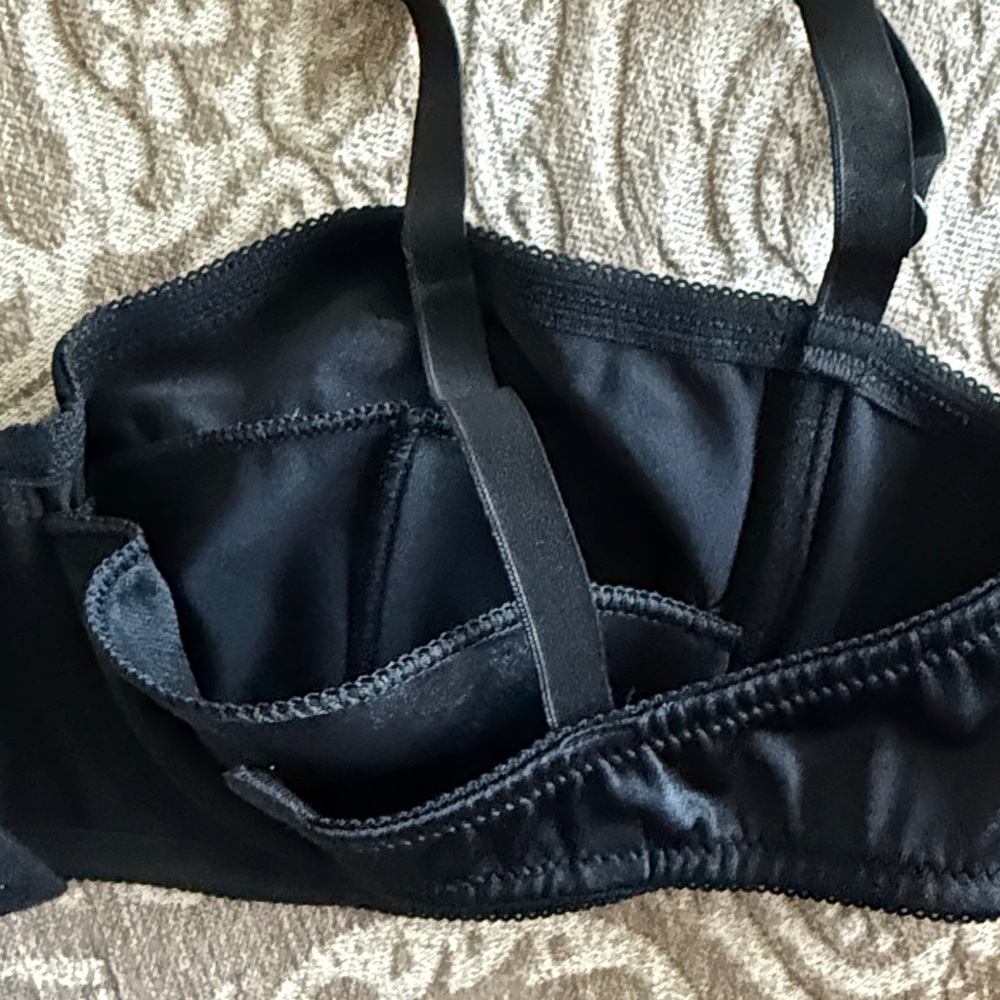 Dolce & Gabbana Black Satin Bra - Picture 8 of 9